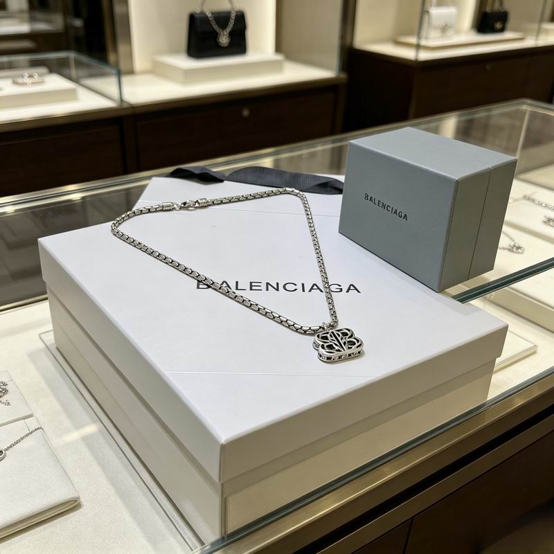 Balenciaga Necklace 05yxs68